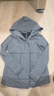 Lululemon Gray Find Your Centre Wrap Snap Hoodie Jacket Size 4